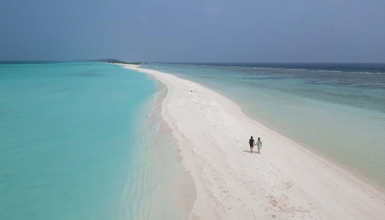Dhigurah beach