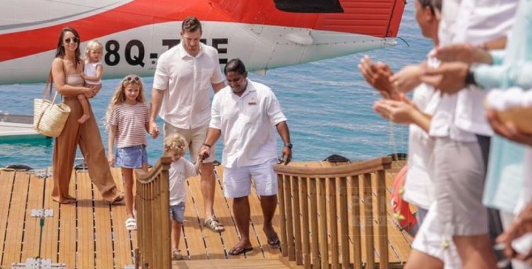 tourist arrival